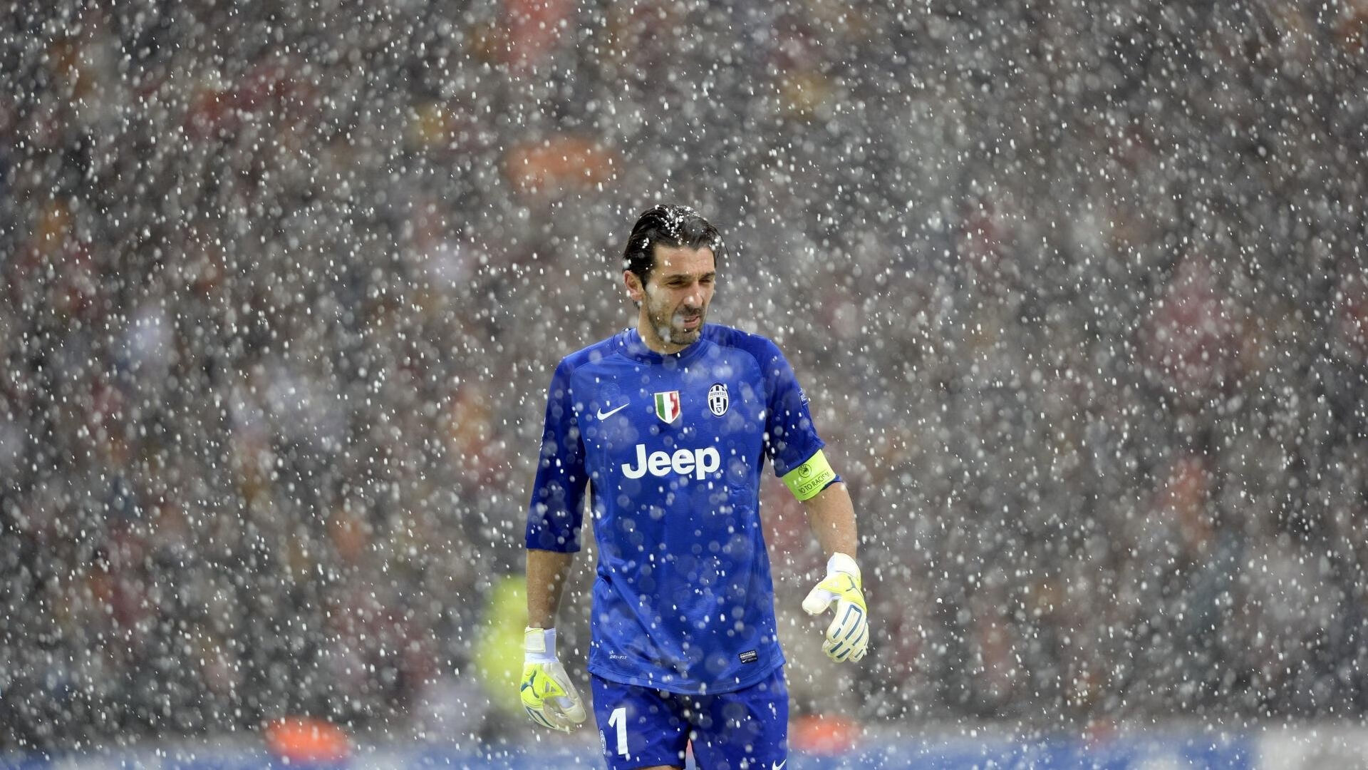 哈兰德与70激战MAD分钟,大比分获胜胜负难料!,库里焦点对战比赛高潮迭起