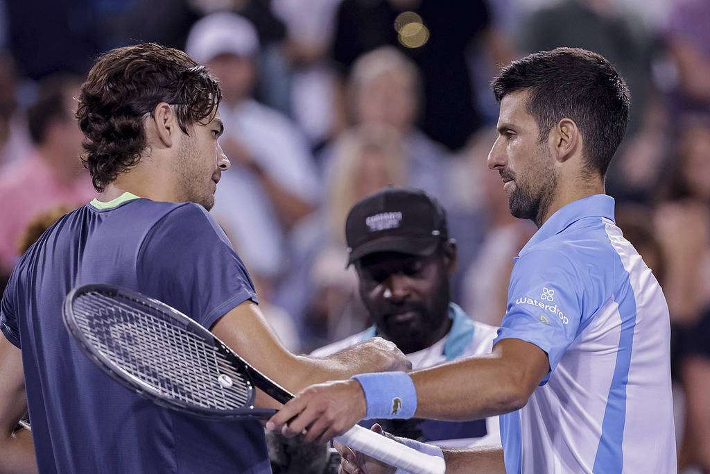 德约科维奇在加拿大队比赛中绝杀，高光表现引发热议！的简单介绍